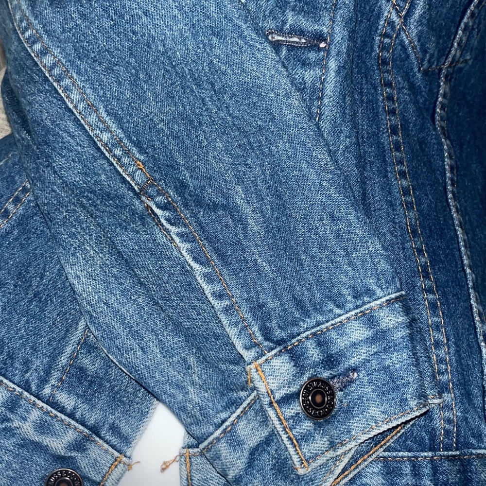 Levi’s - Picture 6 of 12